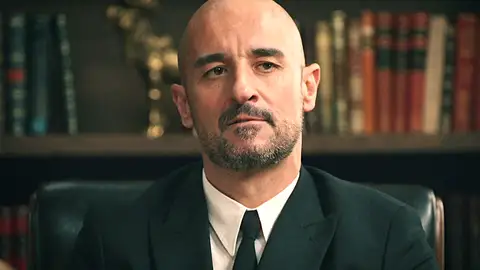 ¡Rota en pedazos! Jesús destruye la carta que Julia escribió a Begoña ¡Rota en pedazos! Jesús destruye la carta que Julia escribió a Begoña