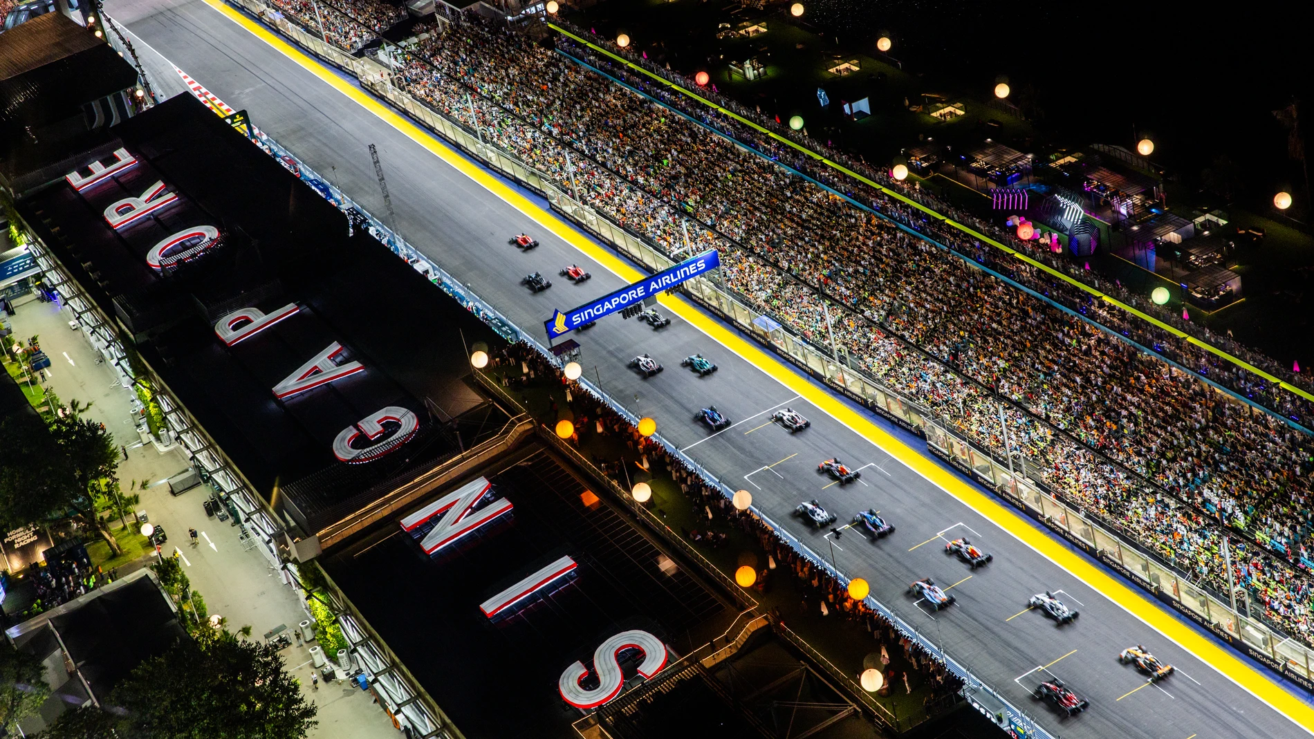 Imagen de la salida del GP de Singapur de 2023 Imagen de la salida del GP de Singapur de 2023