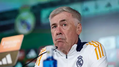 Carlo Ancelotti en rueda de prensa Carlo Ancelotti en rueda de prensa