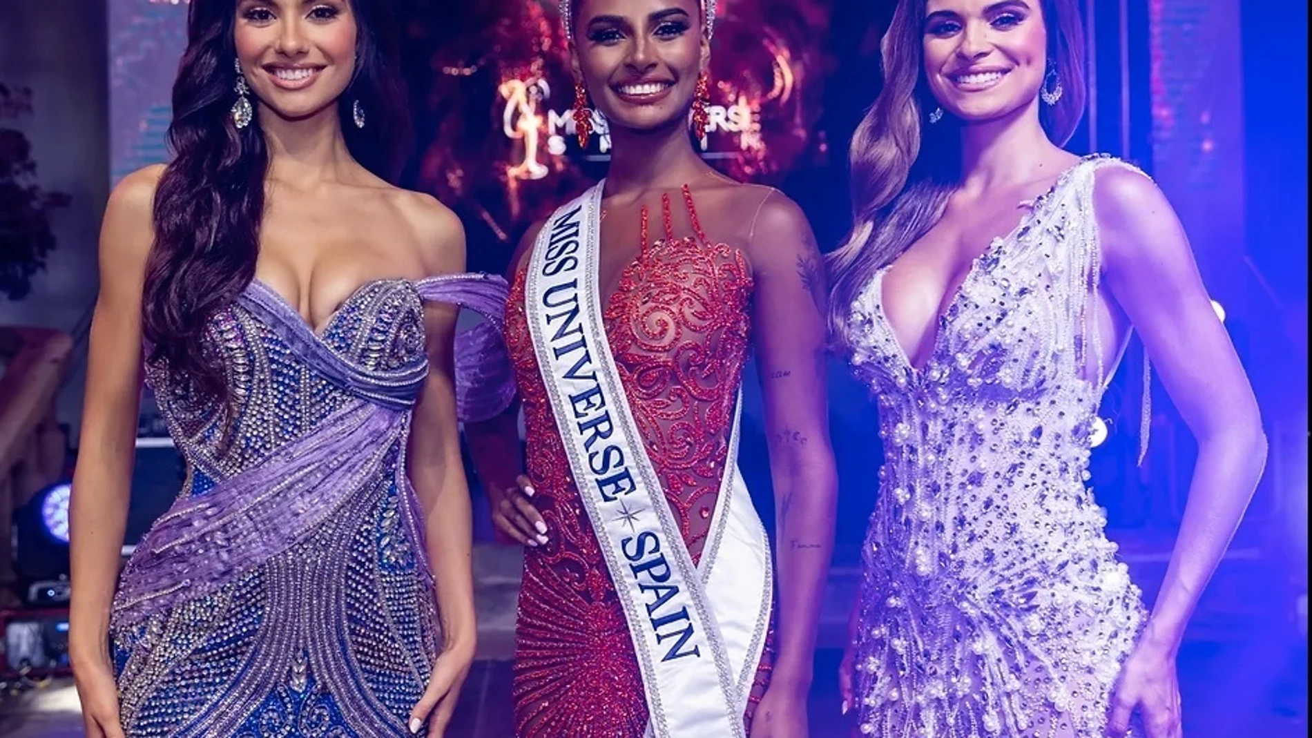 Michelle Jiménez, en el centro, junto a las finalistas. Michelle Jiménez, en el centro, junto a las finalistas.