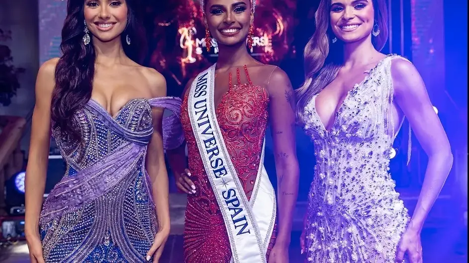 Michelle Jiménez, en el centro, junto a las finalistas. Michelle Jiménez, en el centro, junto a las finalistas.