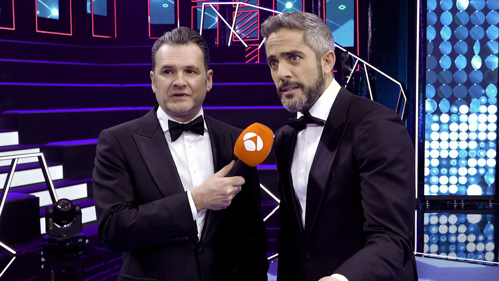 ¿Cuánto Saben Iñaki López y Roberto Leal sobre Atresmedia? Los retadores se ponen a prueba ¿Cuánto Saben Iñaki López y Roberto Leal sobre Atresmedia? Los retadores se ponen a prueba