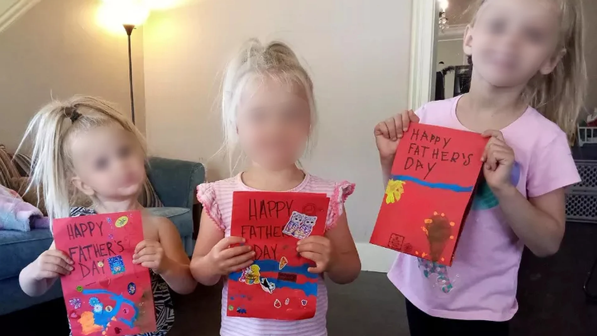 Imagen de las tres niña encontradas muertas con su madre Imagen de las tres niña encontradas muertas con su madre