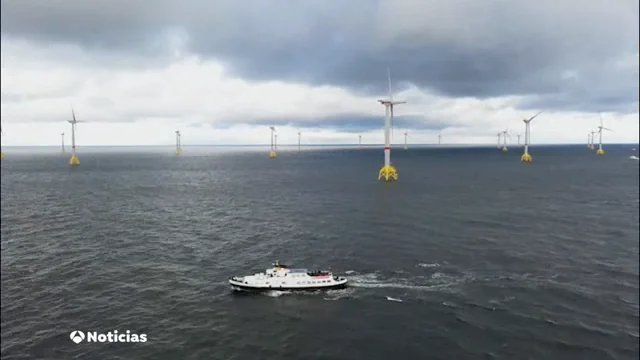 Iberdrola inaugura el parque eólico marino de Saint Brieuc, el mayor del Canal de la Mancha Iberdrola inaugura el parque eólico marino de Saint Brieuc, el mayor del Canal de la Mancha