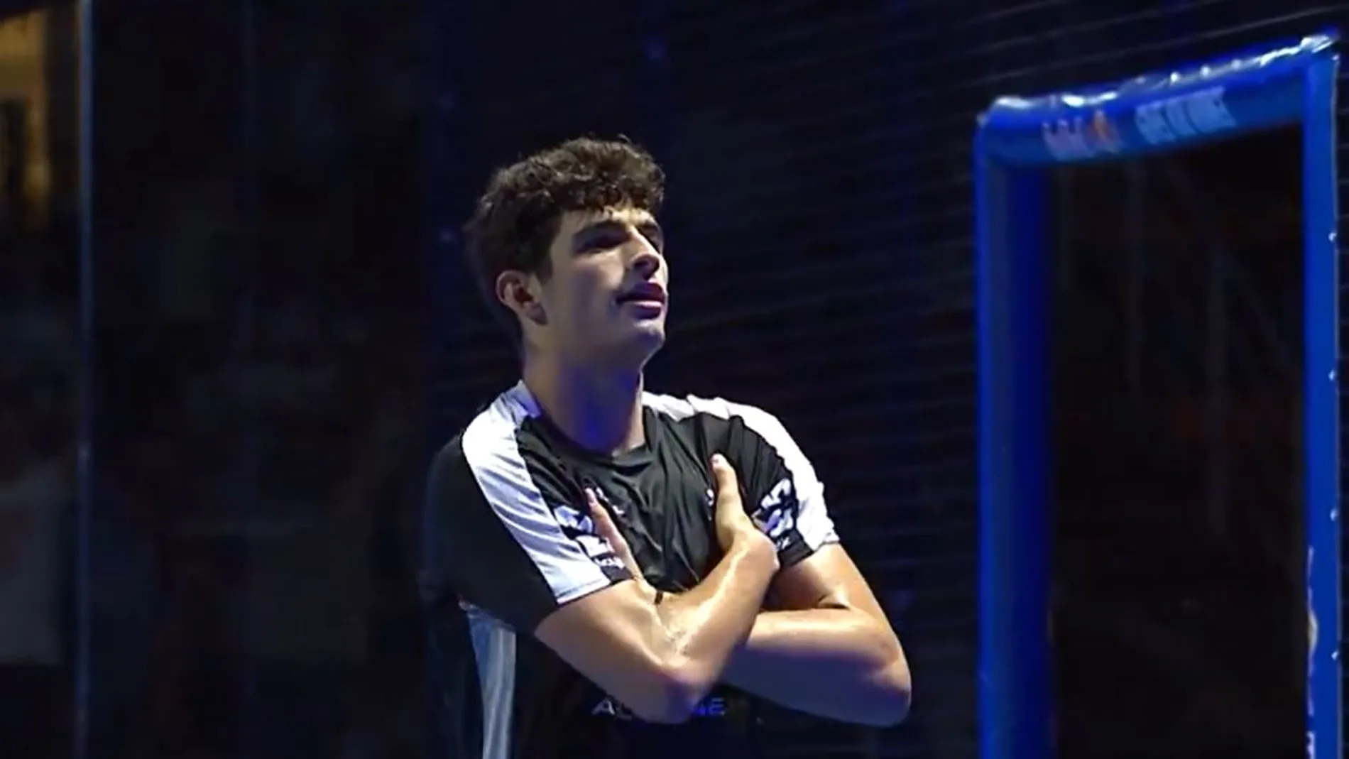 Arturo Coello celebrando 'a lo Mbappé' el punto de torneo en Valladolid P2 Arturo Coello celebrando 'a lo Mbappé' el punto de torneo en Valladolid P2