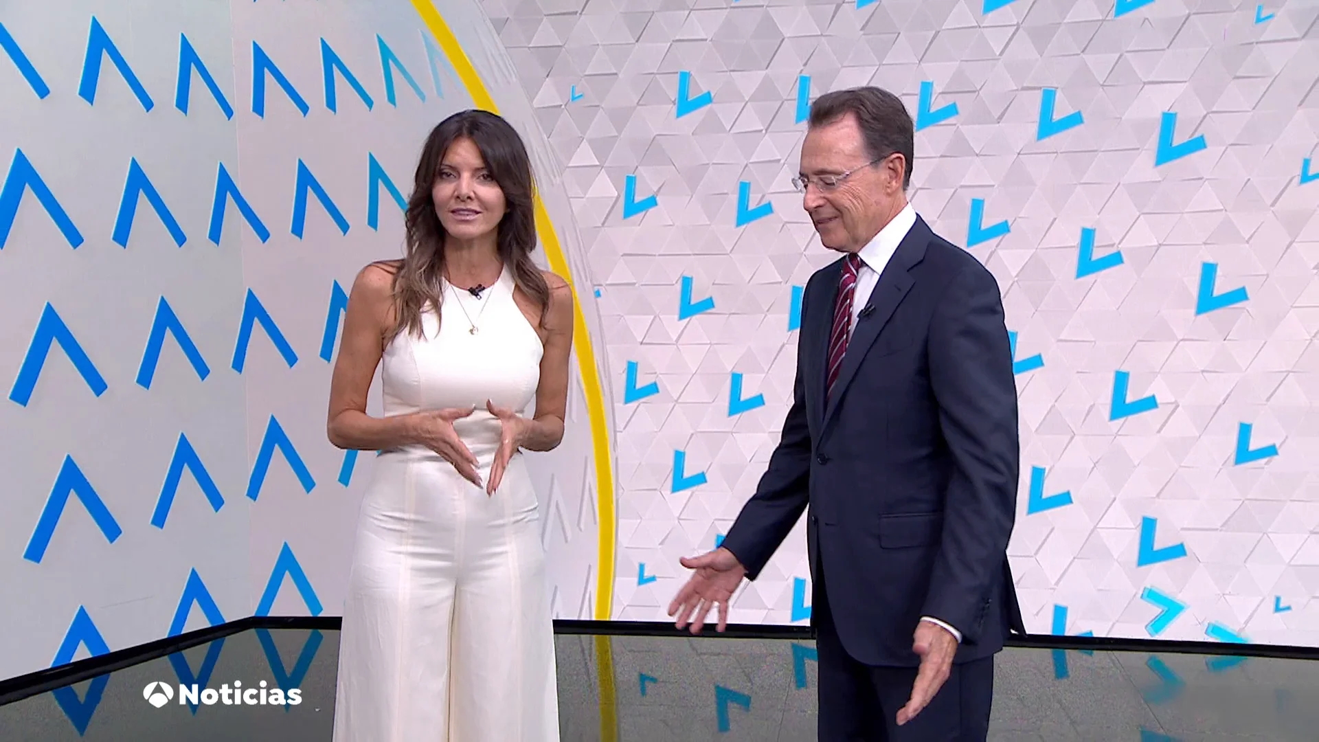 Matías Prats e Himar González revelan la razón del ataque de risas en directo: "Me reí antes, durante y después" Matías Prats e Himar González revelan la razón del ataque de risas en directo: "Me reí antes, durante y después"