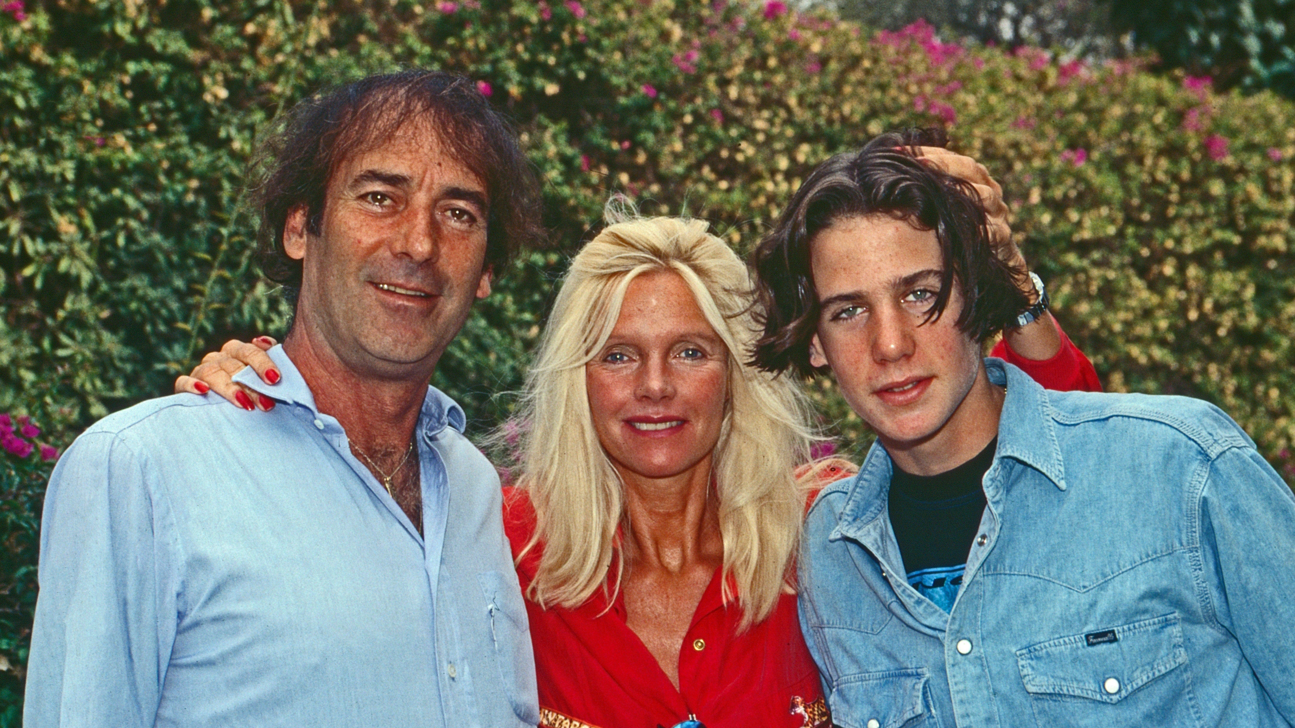 Luis Ortiz y Gunilla von Bismark con su hijo, Francisco Ortiz, en 1999 Luis Ortiz y Gunilla von Bismark con su hijo, Francisco Ortiz, en 1999