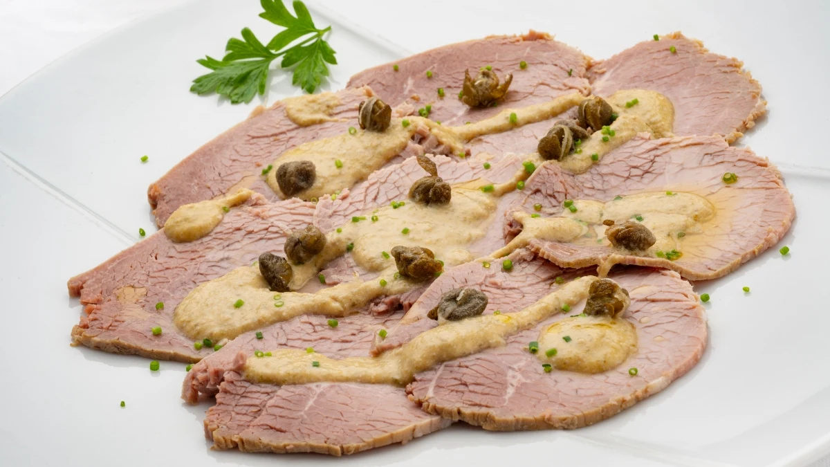 Arguiñano, sobre el Vitello Tonnato de : "Apunta bien esta receta, ¡me gusta eh!" Arguiñano, sobre el Vitello Tonnato de : "Apunta bien esta receta, ¡me gusta eh!"