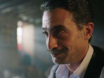 Ferit se enfrenta a la presi&oacute;n de Kazim tras su matrimonio con Seyran: &ldquo;Mi hija nunca estar&aacute; sola&rdquo;