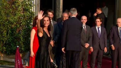 Así ha sido la llegada de los reyes Felipe y Letizia a la inauguración de la nueva temporada del Teatro Real