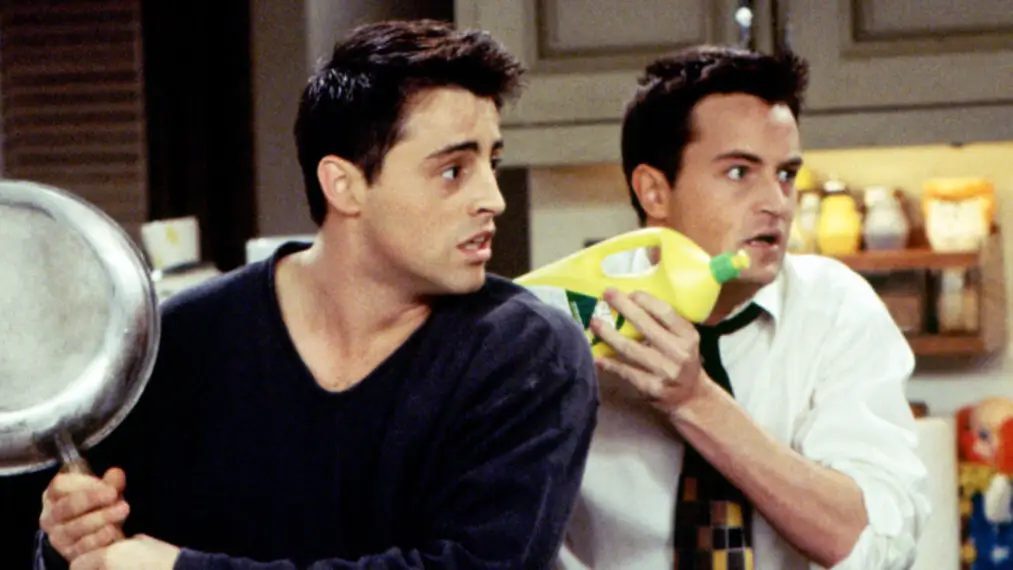 Matt LeBlanc y Matthew Perry en la serie 'Friends'