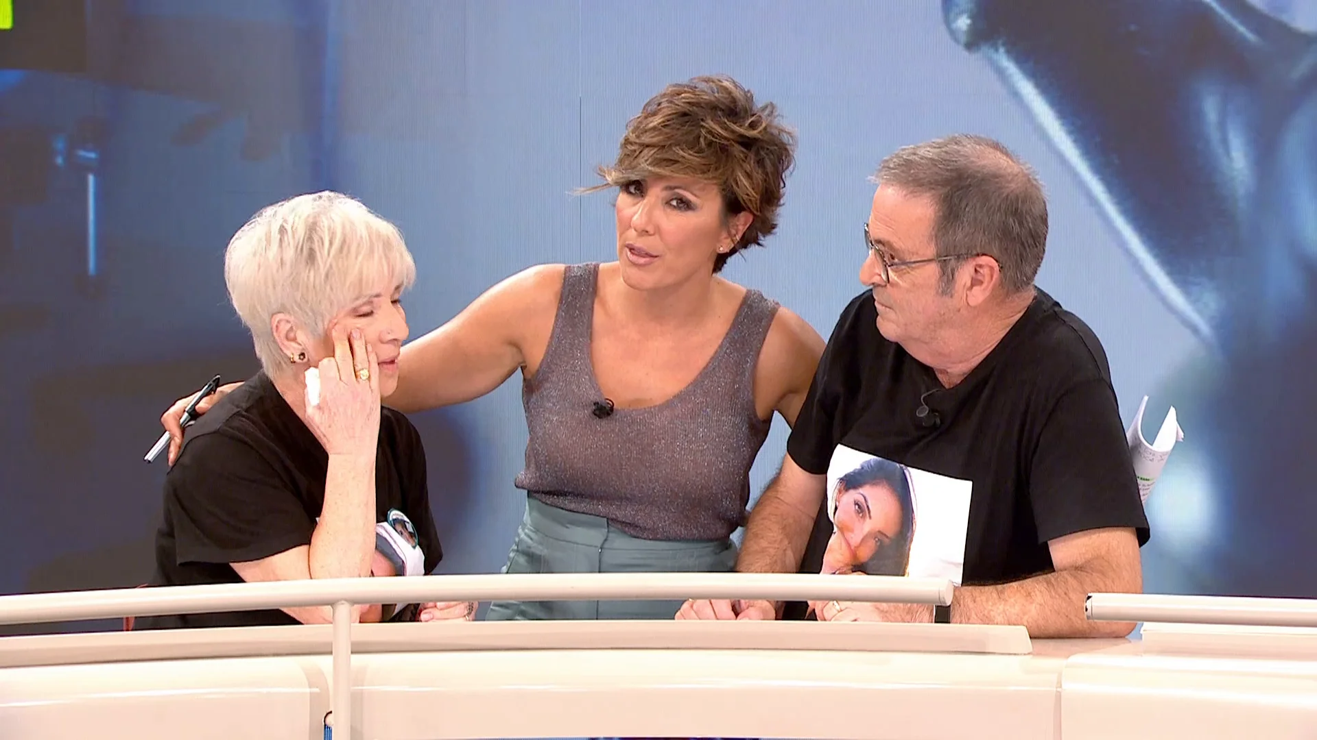 La familia de Sara logra una ley contra el intrusismo en cirugía estética: "Por lo menos su muerte no ha sido en vano" La familia de Sara logra una ley contra el intrusismo en cirugía estética: "Por lo menos su muerte no ha sido en vano"