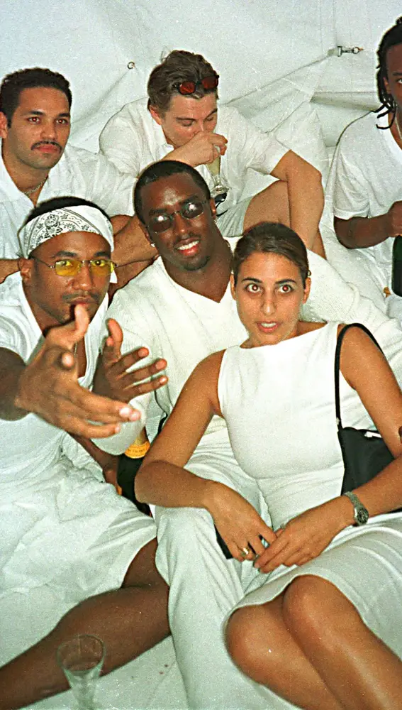 Leonardo DiCaprio en las "Fiestas Blancas" de Sean 'Diddy' Combs Leonardo DiCaprio en las "Fiestas Blancas" de Sean 'Diddy' Combs
