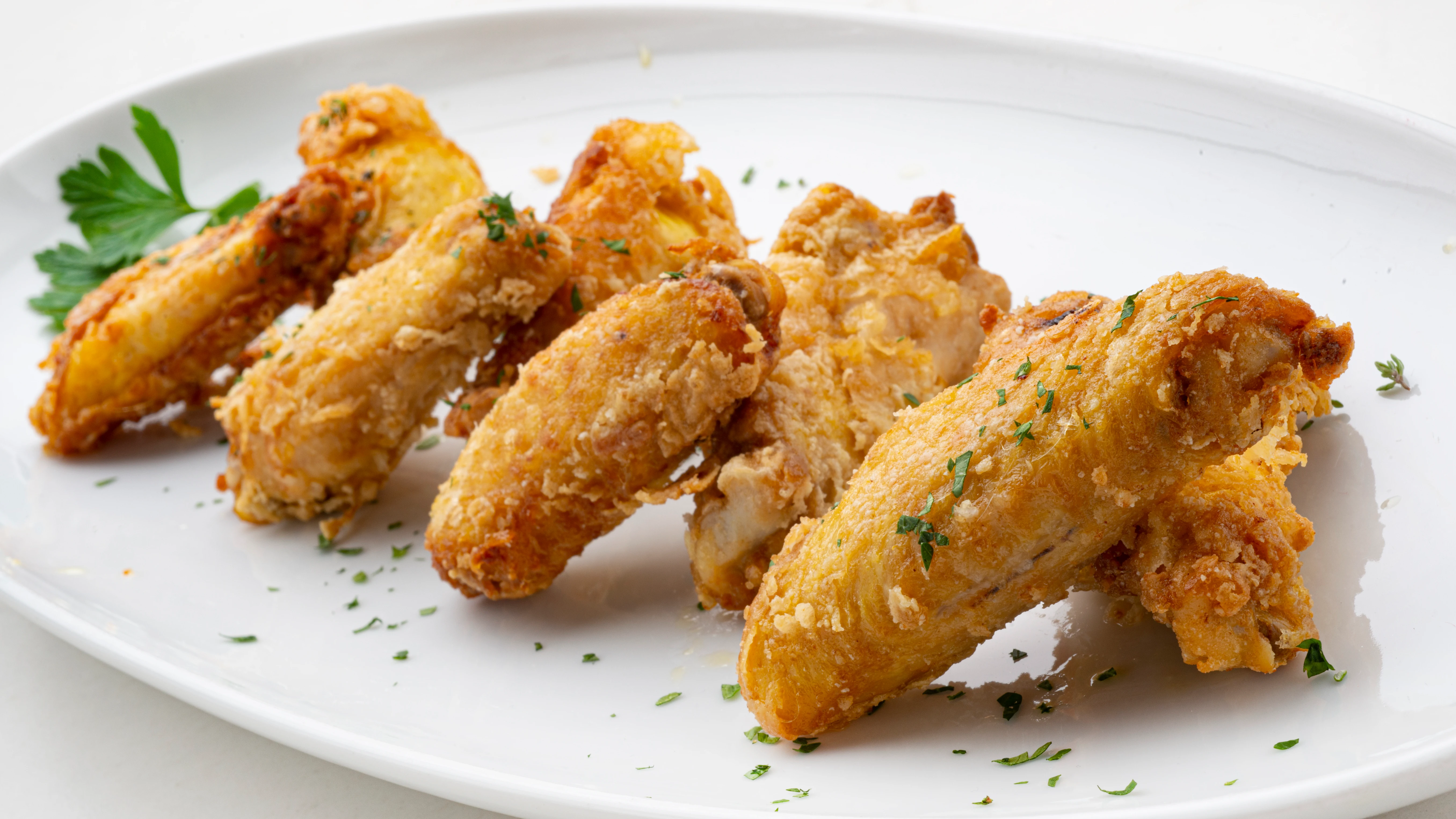 ¡Para chuparse los dedos! Arguiñano sorprende con unas alitas fritas marinadas en salsa de soja ¡Para chuparse los dedos! Arguiñano sorprende con unas alitas fritas marinadas en salsa de soja