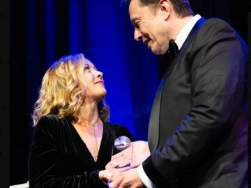 Elon Musk entrega a Meloni el premio líder mundial de El Global Citizen Awards