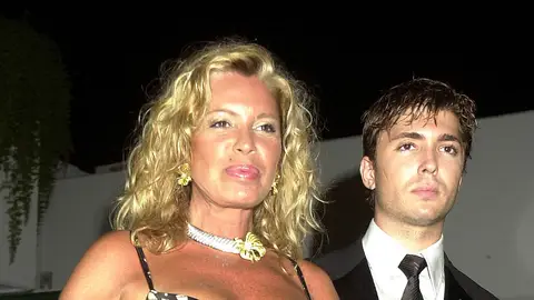 Bárbara Rey y su hijo Ángel en 2005 Bárbara Rey y su hijo Ángel en 2005