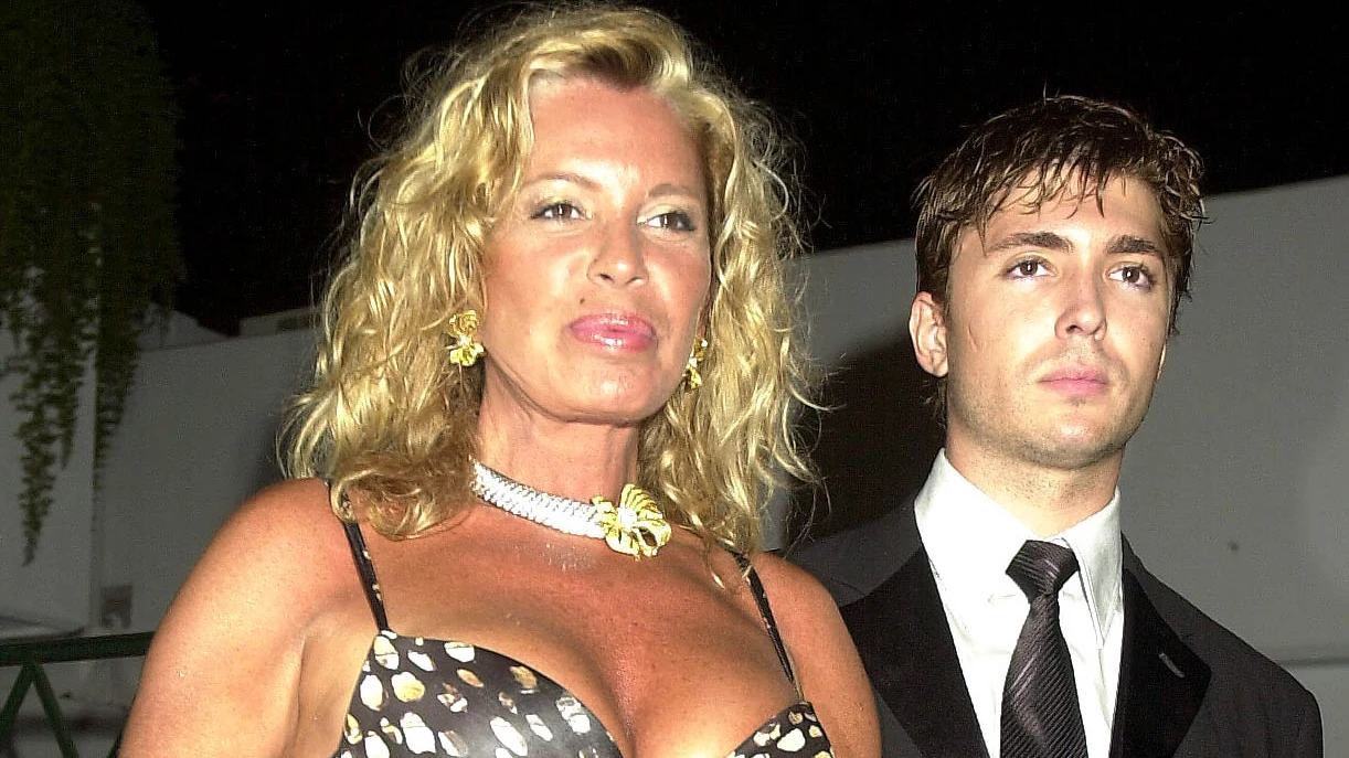 B&aacute;rbara Rey y su hijo &Aacute;ngel en 2005