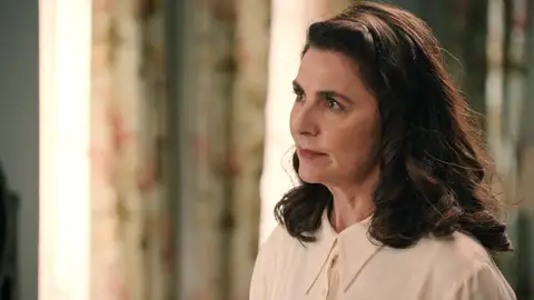 Avance del próximo capítulo de Sueños de libertad: Digna interviene en una nueva agresión de Jesús a Begoña