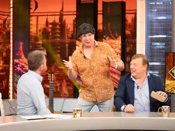 ¡Enhorabuena! César Cardaval cumple 20 visitas a El Hormiguero y entra en el Club Infinity ¡Enhorabuena! César Cardaval cumple 20 visitas a El Hormiguero y entra en el Club Infinity