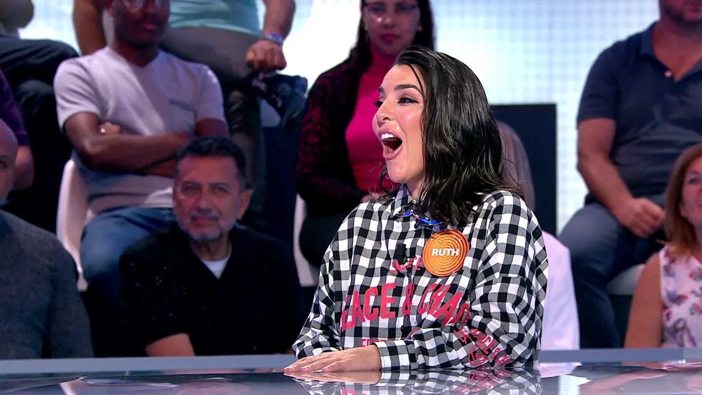 “¡Me muero con él!”: La cariñosa reacción de Ruth Lorenzo con Manu por su poema de despedida “¡Me muero con él!”: La cariñosa reacción de Ruth Lorenzo con Manu por su poema de despedida