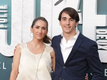 Alejandra Martos y su hijo, Carlos Alejandra Martos y su hijo, Carlos