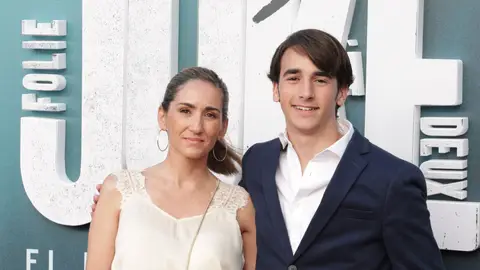Alejandra Martos y su hijo, Carlos Alejandra Martos y su hijo, Carlos