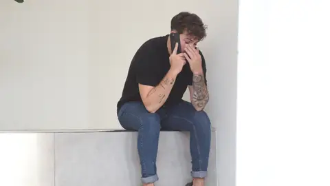 Fran Redondo, nieto de Julián Muñoz, en el funeral de su abuelo Fran Redondo, nieto de Julián Muñoz, en el funeral de su abuelo