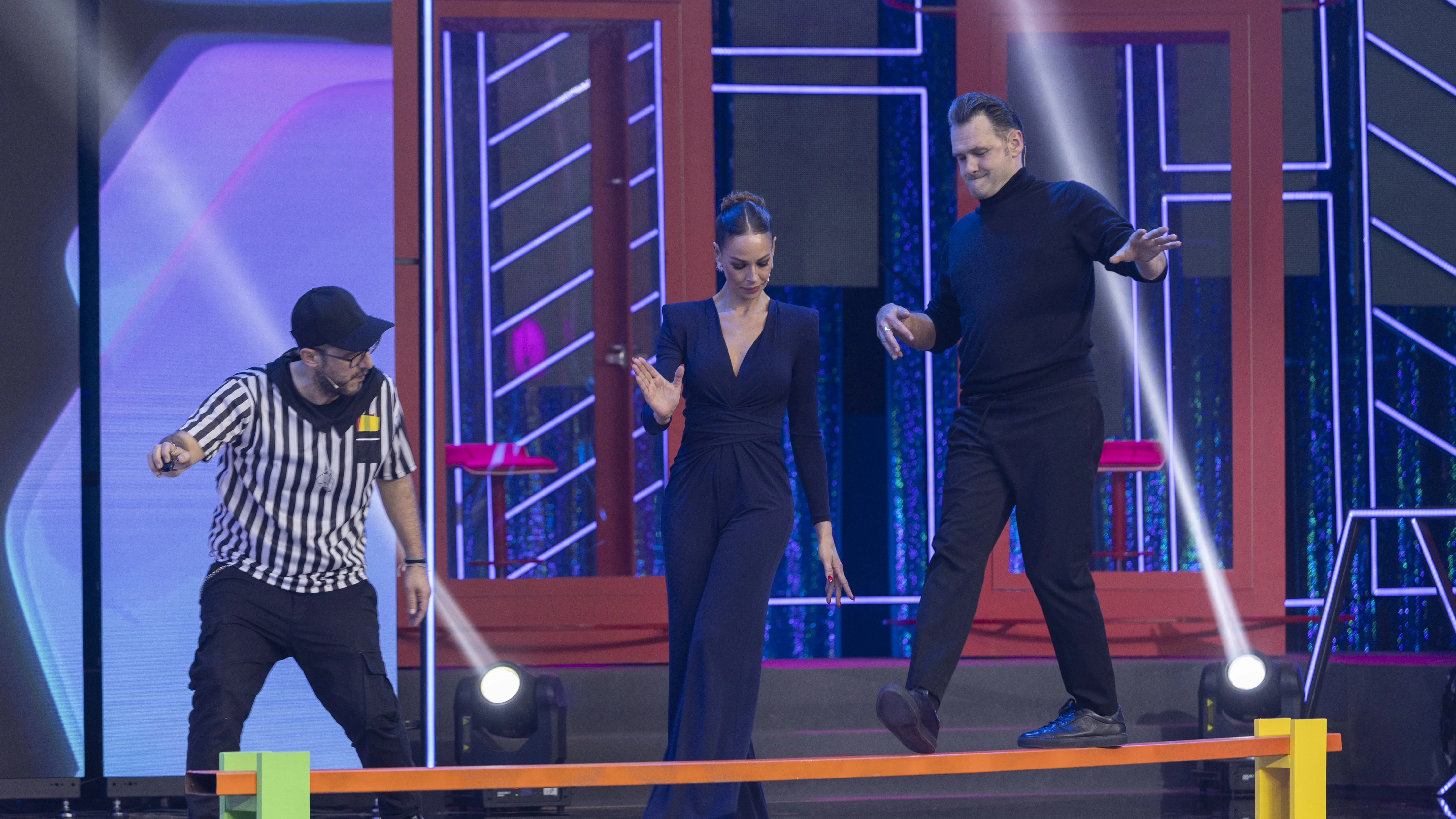 L&oacute;pez y Leal miden bien sus pasos y ganan gracias a un espectacular salto de fe de Roberto