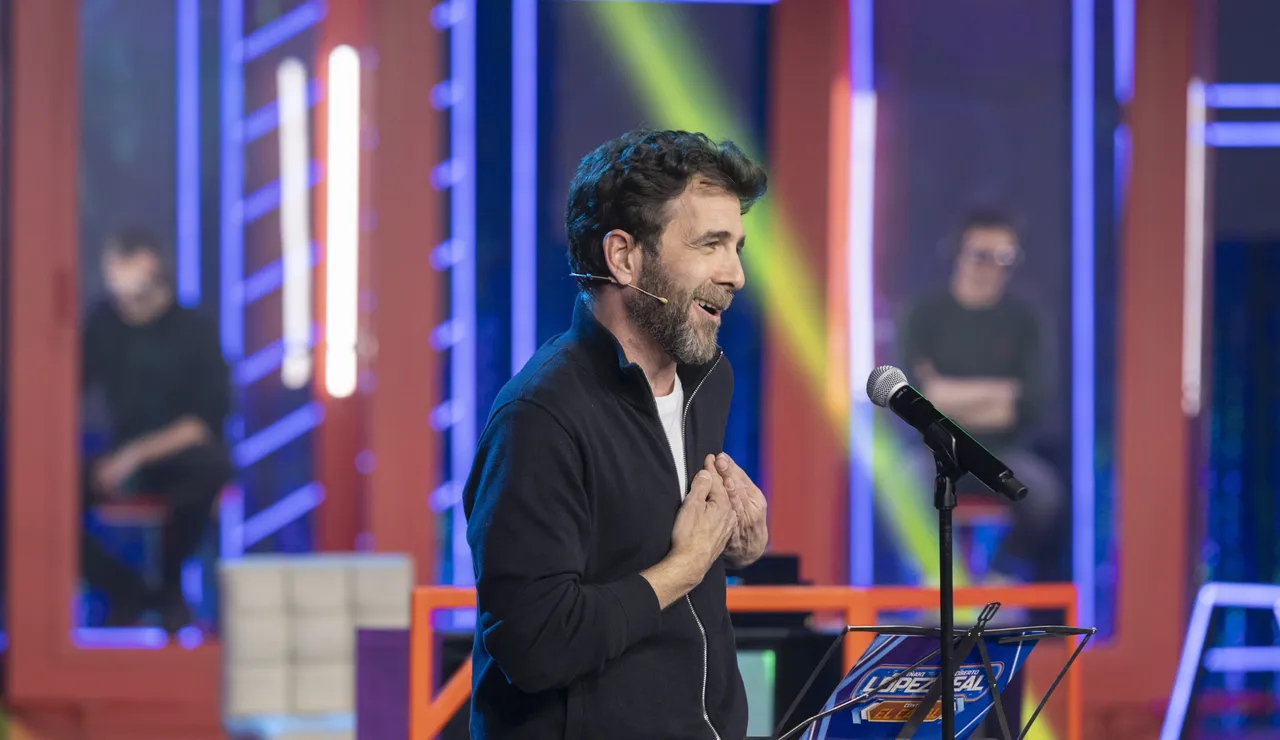 Iñaki y Roberto, ‘Como una ola’, arrasan a Gonzo y Juanra Bonet en López y Leal contra el canal