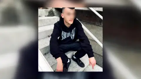 Una mujer de 60 años muere a manos de su propio hijo en As Neves (Pontevedra) Una mujer de 60 años muere a manos de su propio hijo en As Neves (Pontevedra)