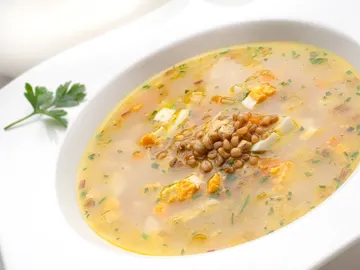 La "sopa reconstituyente" de Karlos Arguiñano: de pollo y trigo La "sopa reconstituyente" de Karlos Arguiñano: de pollo y trigo