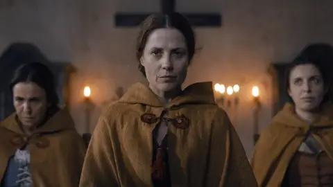 "Estos muros encierran una comunidad libre": Beguinas, muy pronto estreno en televisión "Estos muros encierran una comunidad libre": Beguinas, muy pronto estreno en televisión