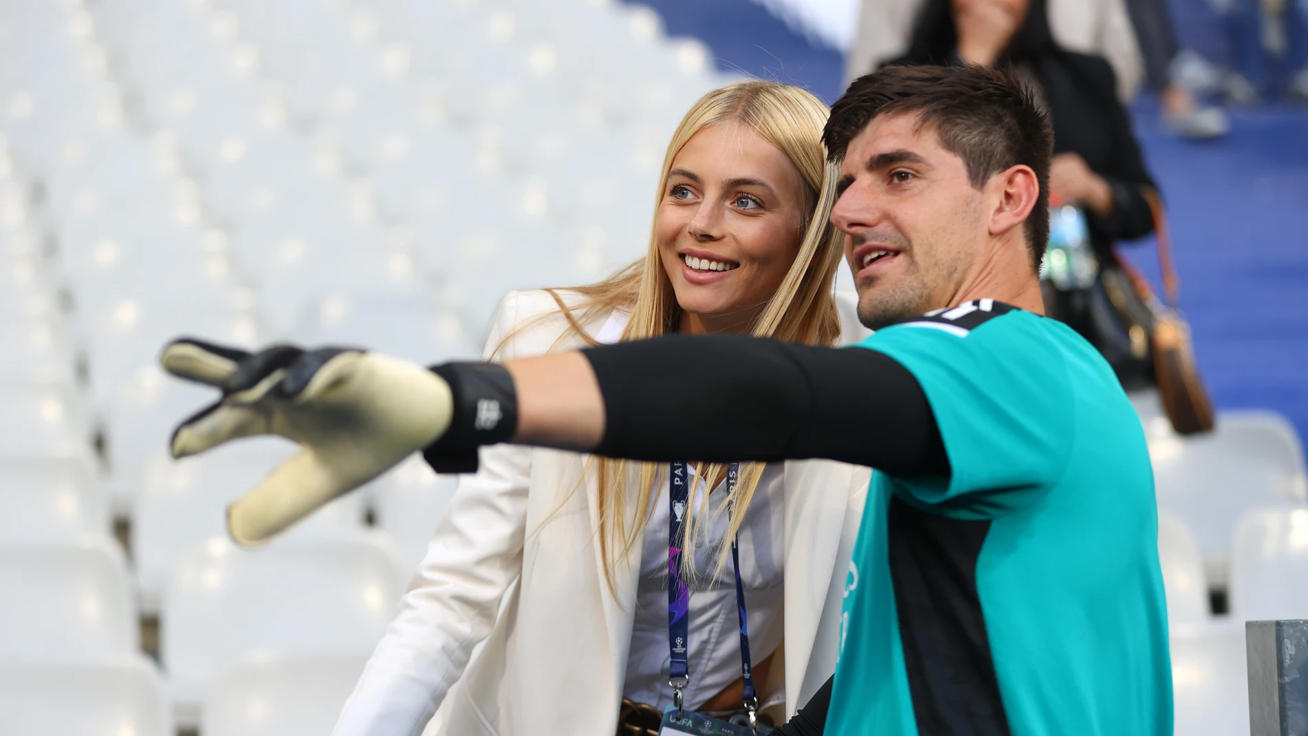 Thibaut Courtois y Mishel Gerzig, en una fotografía en 2022 Thibaut Courtois y Mishel Gerzig, en una fotografía en 2022