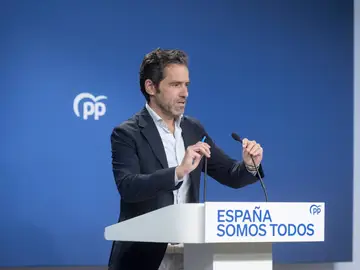 Sémper (PP) defiende que las empresas españolas en Venezuela "se comprometan con el cambio político" Sémper (PP) defiende que las empresas españolas en Venezuela "se comprometan con el cambio político"