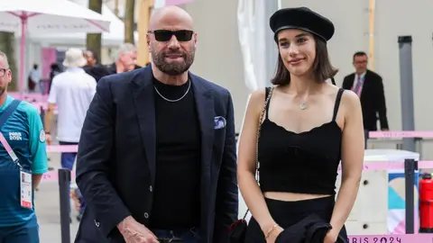 John Travolta y su hija Ella John Travolta y su hija Ella
