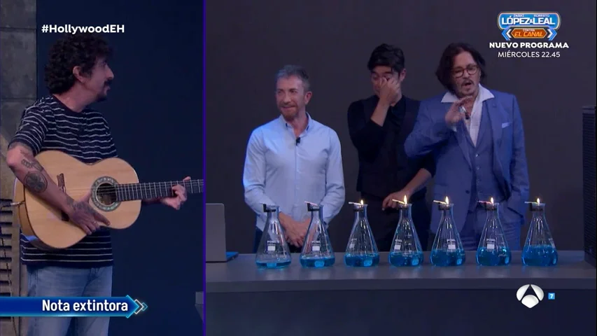 ¿Apagar velas con una guitarra? Marron demuestra la fuerza que tienen las ondas de vibración ¿Apagar velas con una guitarra? Marron demuestra la fuerza que tienen las ondas de vibración