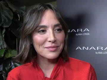 Tamara Falcó haciendo declaraciones a la prensa Tamara Falcó haciendo declaraciones a la prensa