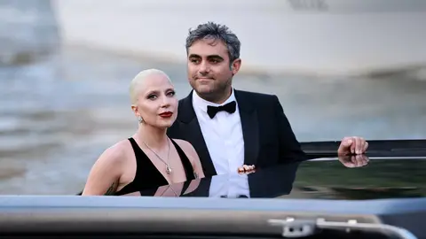 Lady Gaga y su prometido Michael Polansky en el Festival de Venecia Lady Gaga y su prometido Michael Polansky en el Festival de Venecia