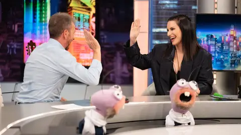 Pablo Motos y Laura Pausini ponen a prueba su capacidad de engaño: "No hay duda en tus ojos" Pablo Motos y Laura Pausini ponen a prueba su capacidad de engaño: "No hay duda en tus ojos"