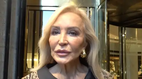 Carmen Lomana en un evento Carmen Lomana en un evento