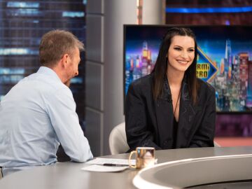 ¿Cómo afronta Laura Pausini los 50 años?: “No me importa nada”