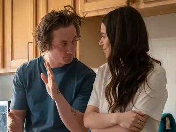 Jeremy Allen White y Amy Gordon en The Bear Jeremy Allen White y Amy Gordon en The Bear