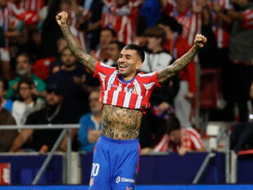 Ángel Correa celebra su gol al Madrid