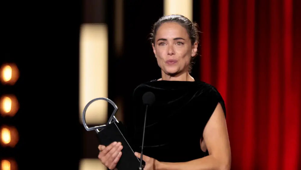 Patricia López Arnaiz, Concha de Plata a mejor actuación en el Festival de San Sebastián Patricia López Arnaiz, Concha de Plata a mejor actuación en el Festival de San Sebastián