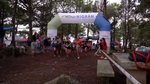 'Asaltamontes Female' 'Asaltamontes Female': cientos de mujeres superan sus adversidades vitales haciendo 'trail running' en Monteferro