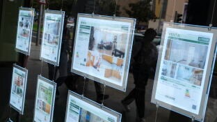 Imagen de archivo de la oferta de compras y alquiler en una inmobiliaria de Tenerife