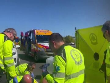 Un hombre sufre la amputación de una pierna tras un accidente de moto en la M-40 de Madrid