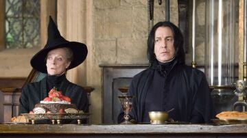 Maggie Smith como Minerva McGonagall y Alan Rickman como Severus Snape en la pelicula Harry Potter y la Orden de Fenix