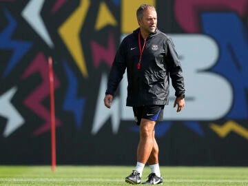 Hansi Flick, en el entrenamiento del Barça en la ciudad deportiva Joan Gamper