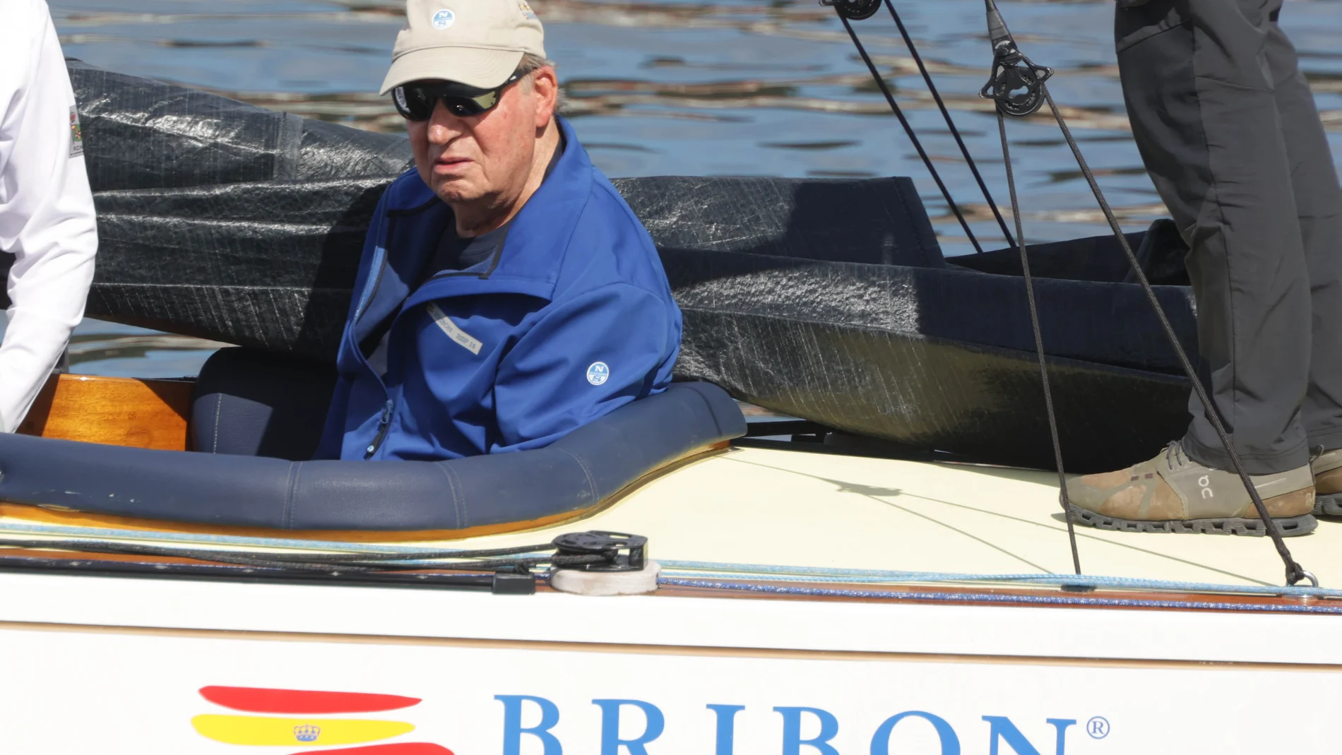 El Rey Juan Carlos disfruta de las regatas de Sanxenxo El Rey Juan Carlos disfruta de las regatas de Sanxenxo